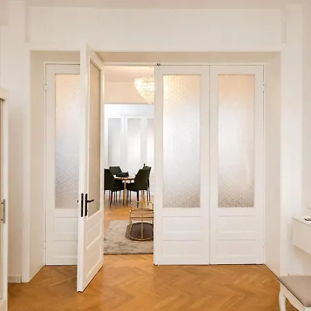 דירה Ultracentral 2 Bedroom Novotel Area בוקרשט